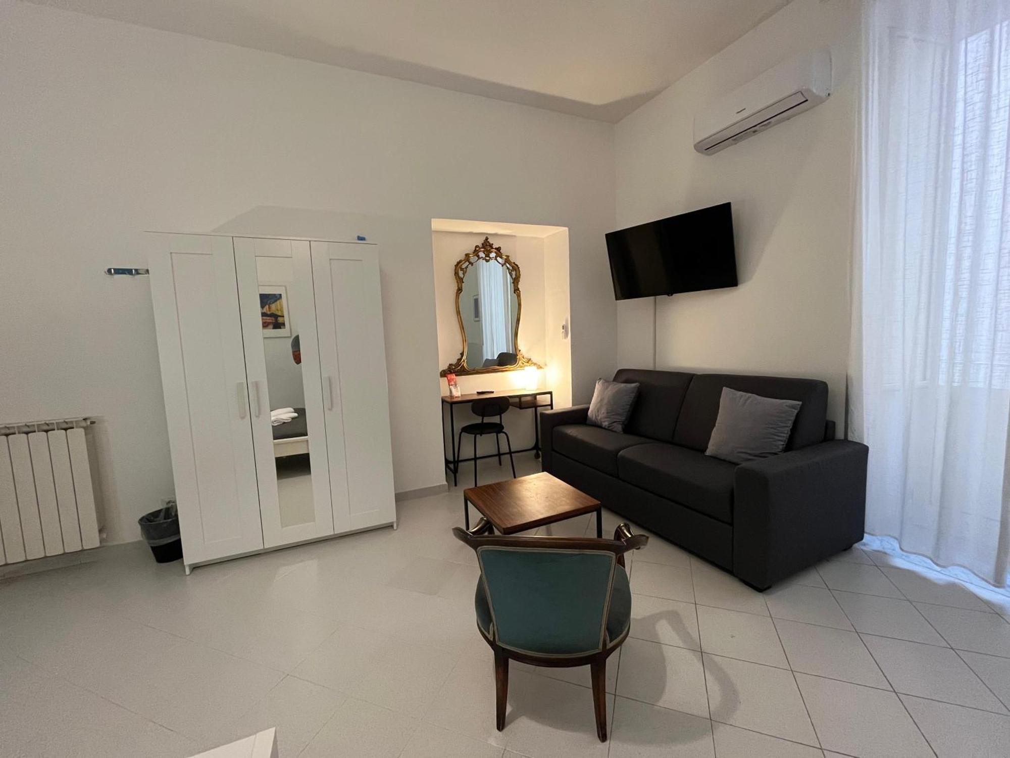 Bed and Breakfast Pop Santa Chiara à Naples Extérieur photo