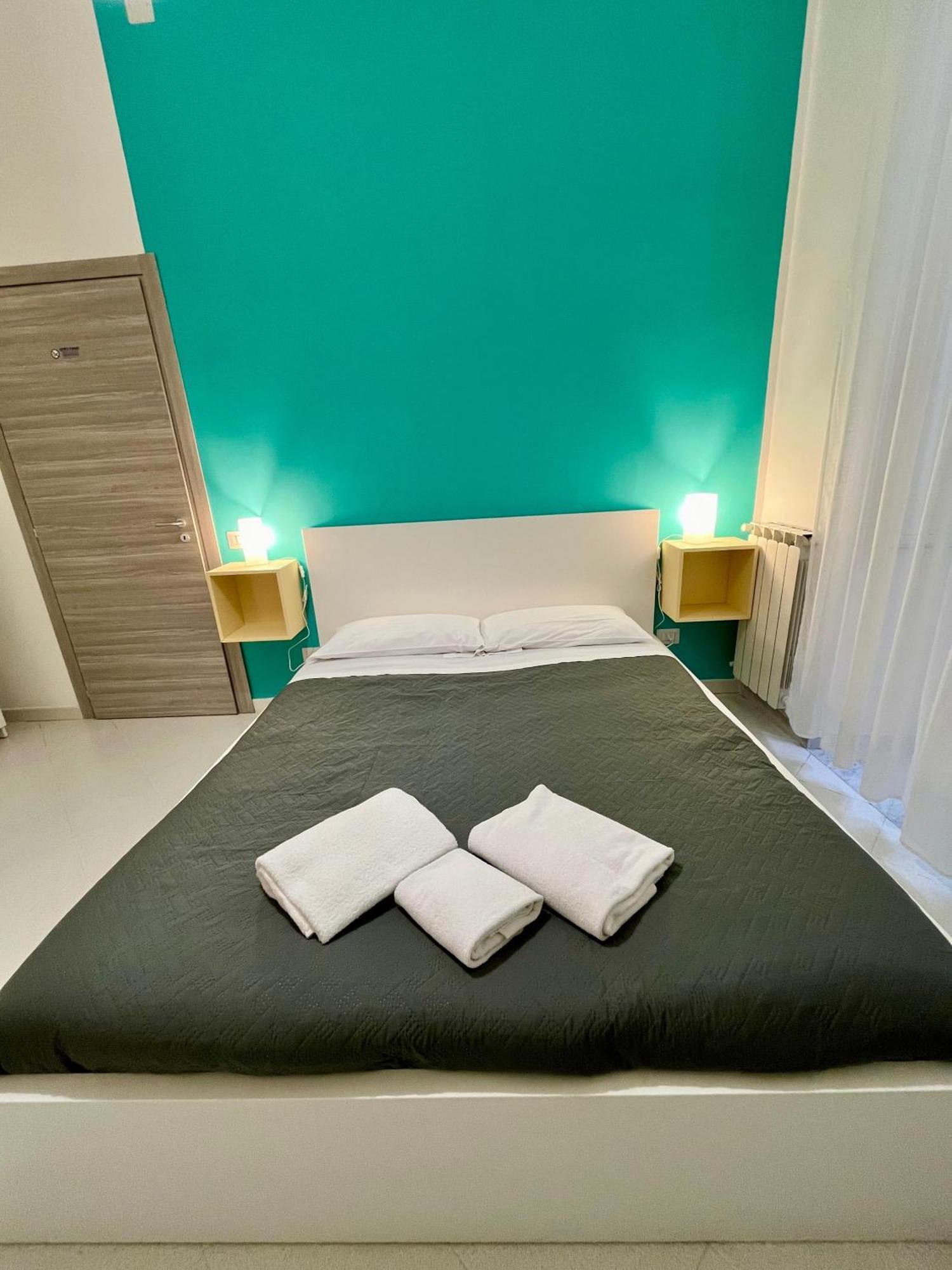 Bed and Breakfast Pop Santa Chiara à Naples Extérieur photo